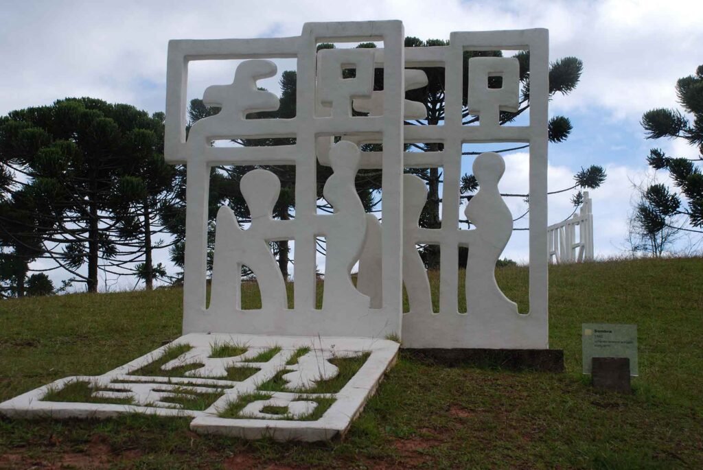 Museu Felícia Leirner e Auditório Claudio Santoro, em Campos do Jordão